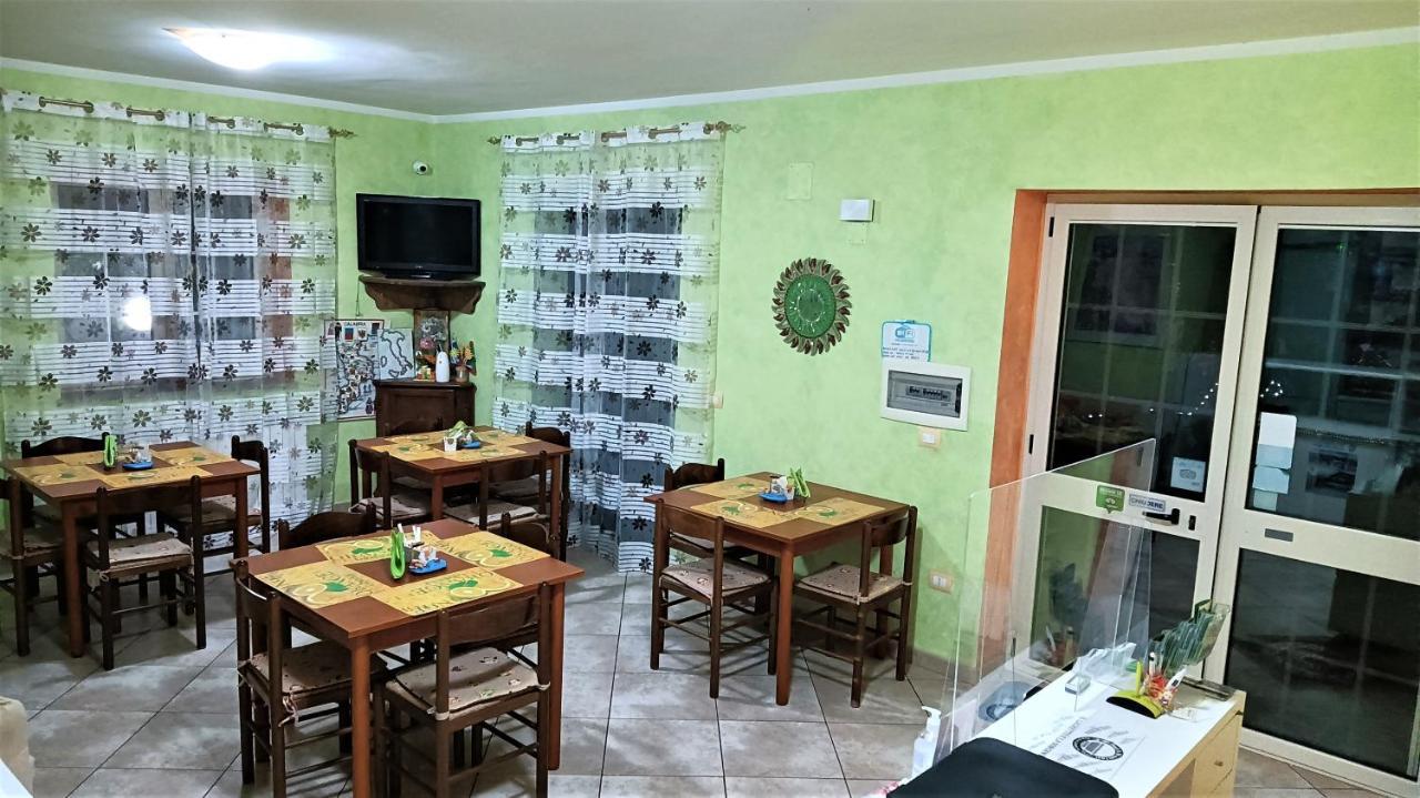 Il Laghetto Bed and Breakfast Castrovillari Buitenkant foto