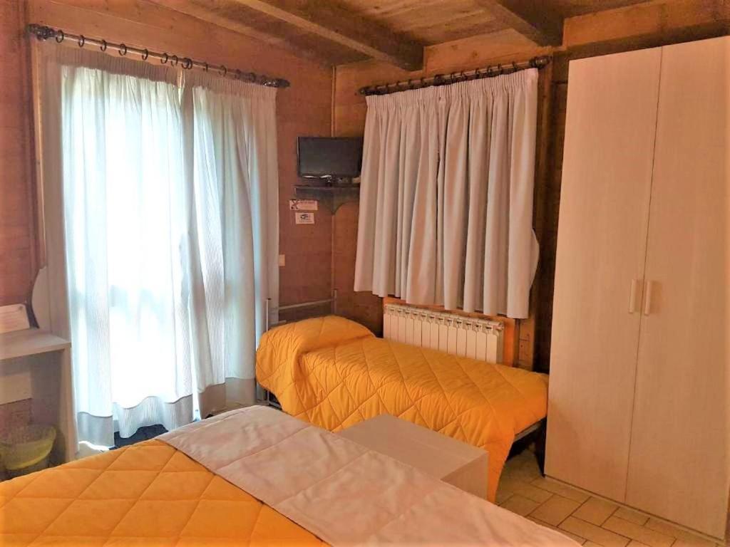 Il Laghetto Bed and Breakfast Castrovillari Buitenkant foto